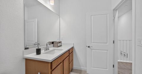 58 Lemon Twist Ct, Sacramento, CA 95833 Photo