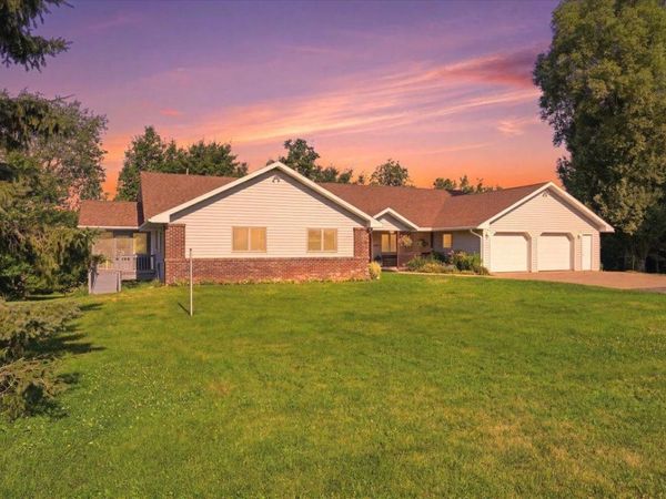 462 270th Street, Woodville, WI 54028