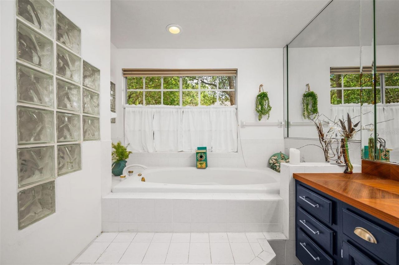 5261 SW 97th Drive, Gainesville, FL 32608 Photo
