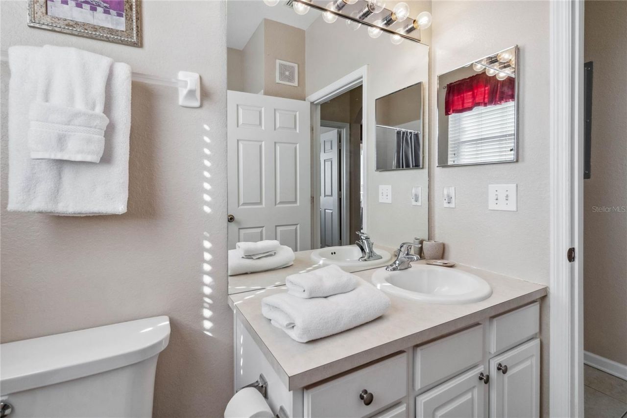 2821 E Almaton Loop , Unit 401, Kissimmee, FL 34747 Photo