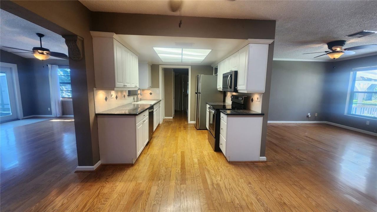 155 69th Avenue N, Saint Petersburg, FL 33702 Photo