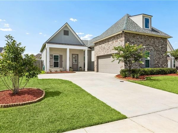 39242 HIGH CREEK Avenue, Gonzales, LA 70737
