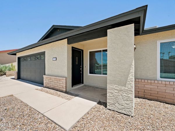 4638 E LA PUENTE Avenue, Phoenix, AZ 85044