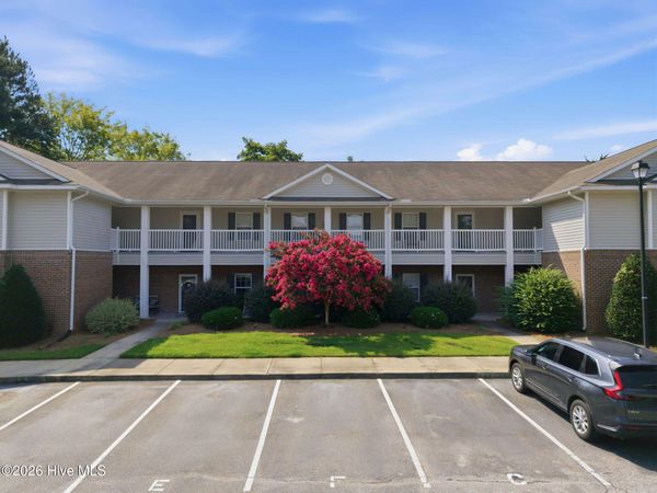 2412 King Richard Court, Unit H, Greenville, NC 27858