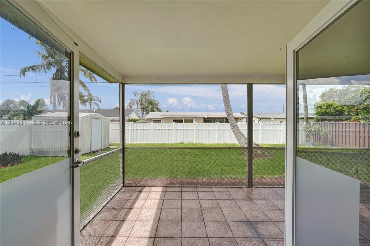 11700 NW 33rd St , Sunrise, FL 33323 Photo