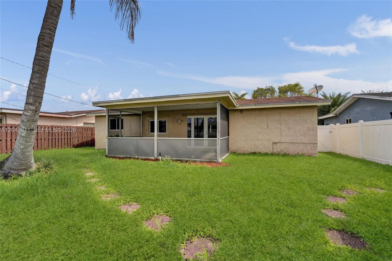 11700 NW 33rd St , Sunrise, FL 33323 Photo