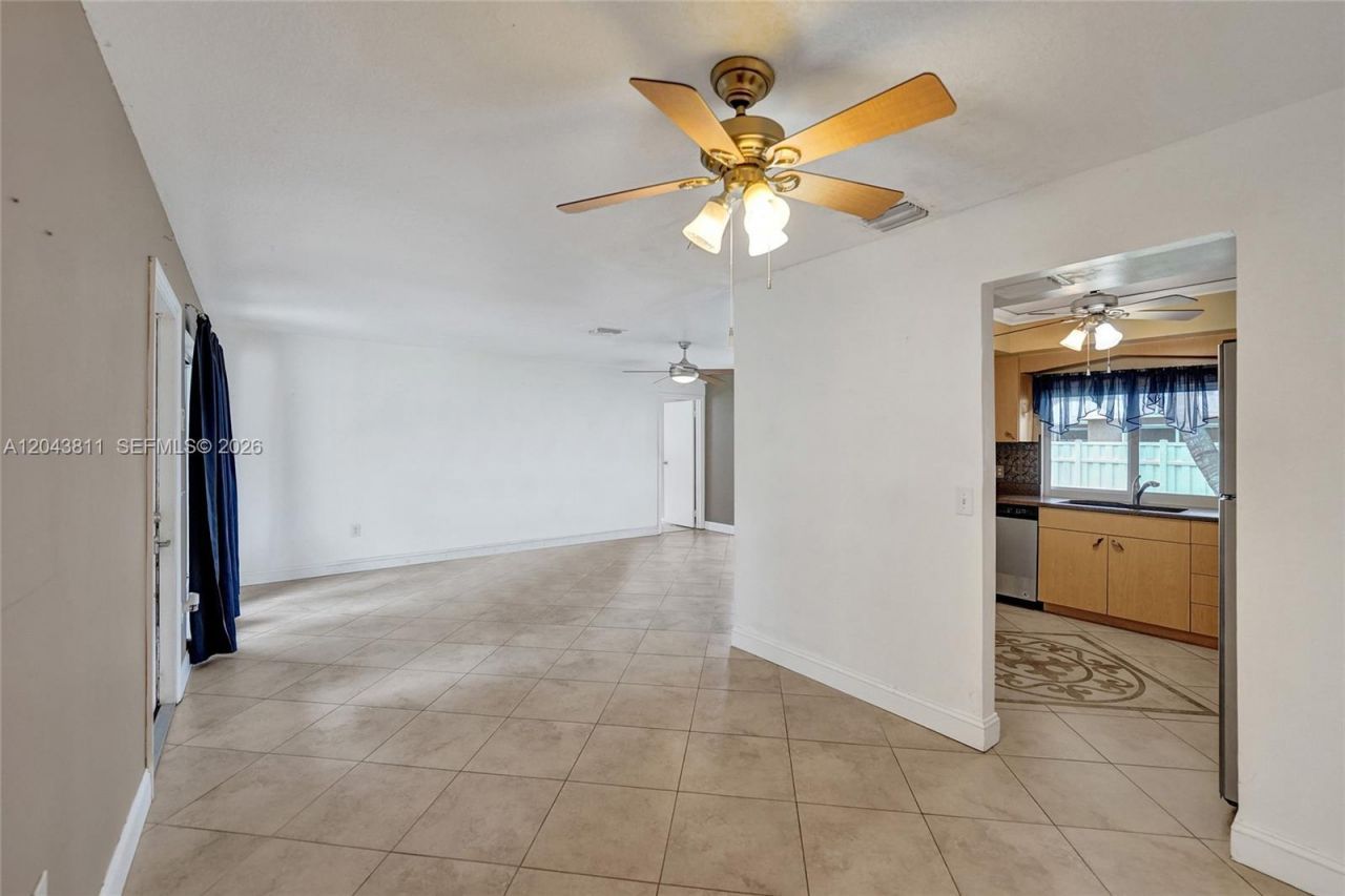 11700 NW 33rd St , Sunrise, FL 33323 Photo