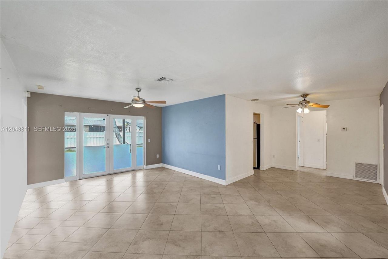 11700 NW 33rd St , Sunrise, FL 33323 Photo
