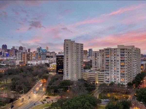 3225 Turtle Creek Boulevard, Unit 1117, Dallas, TX 75219