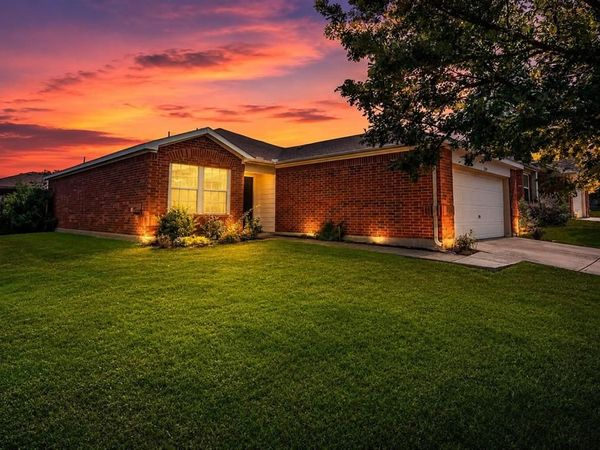 1219 Eagles Nest Trail, Krum, TX 76249