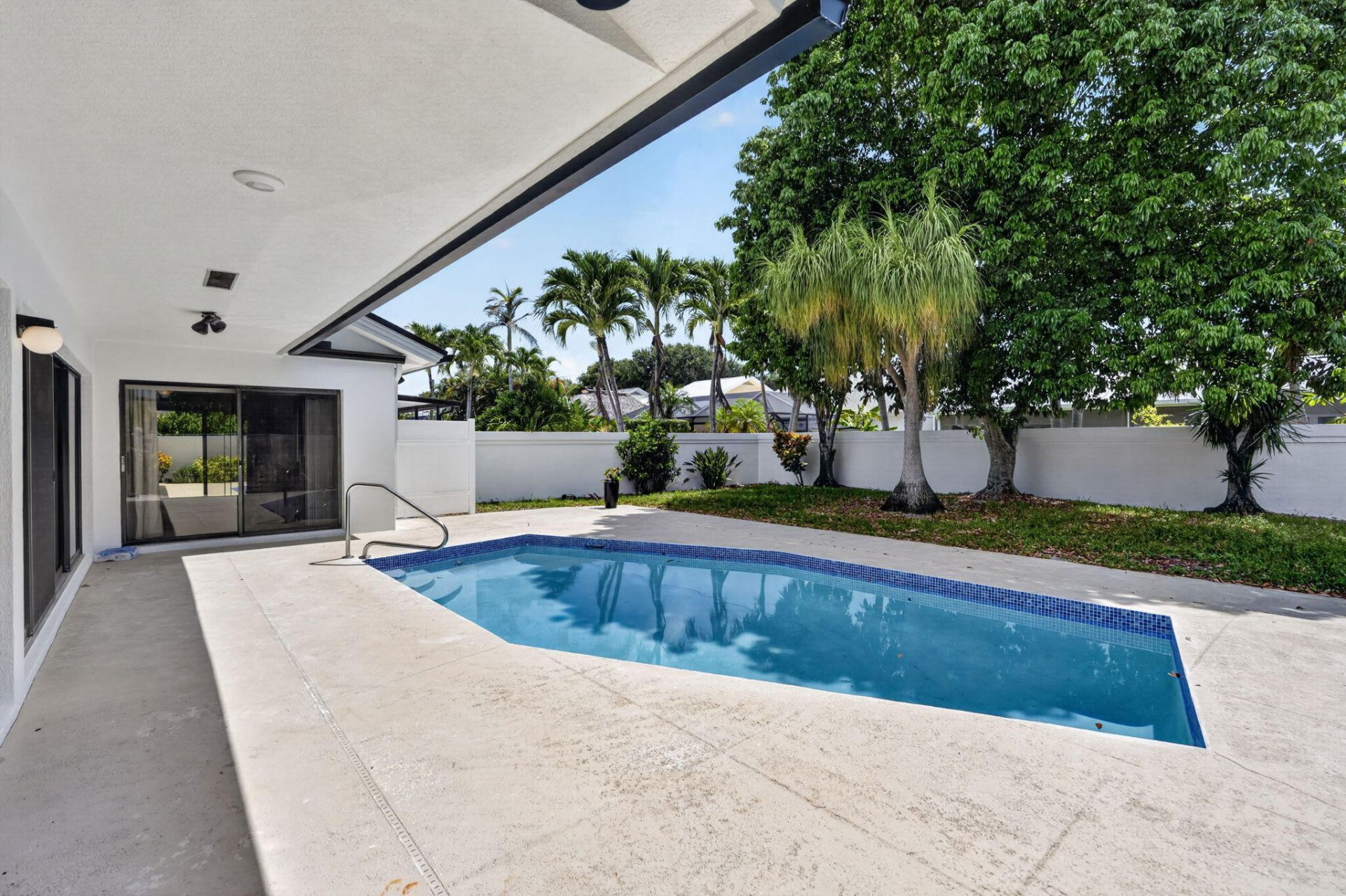 223 E River Park Drive, Jupiter, FL 33477 Photo