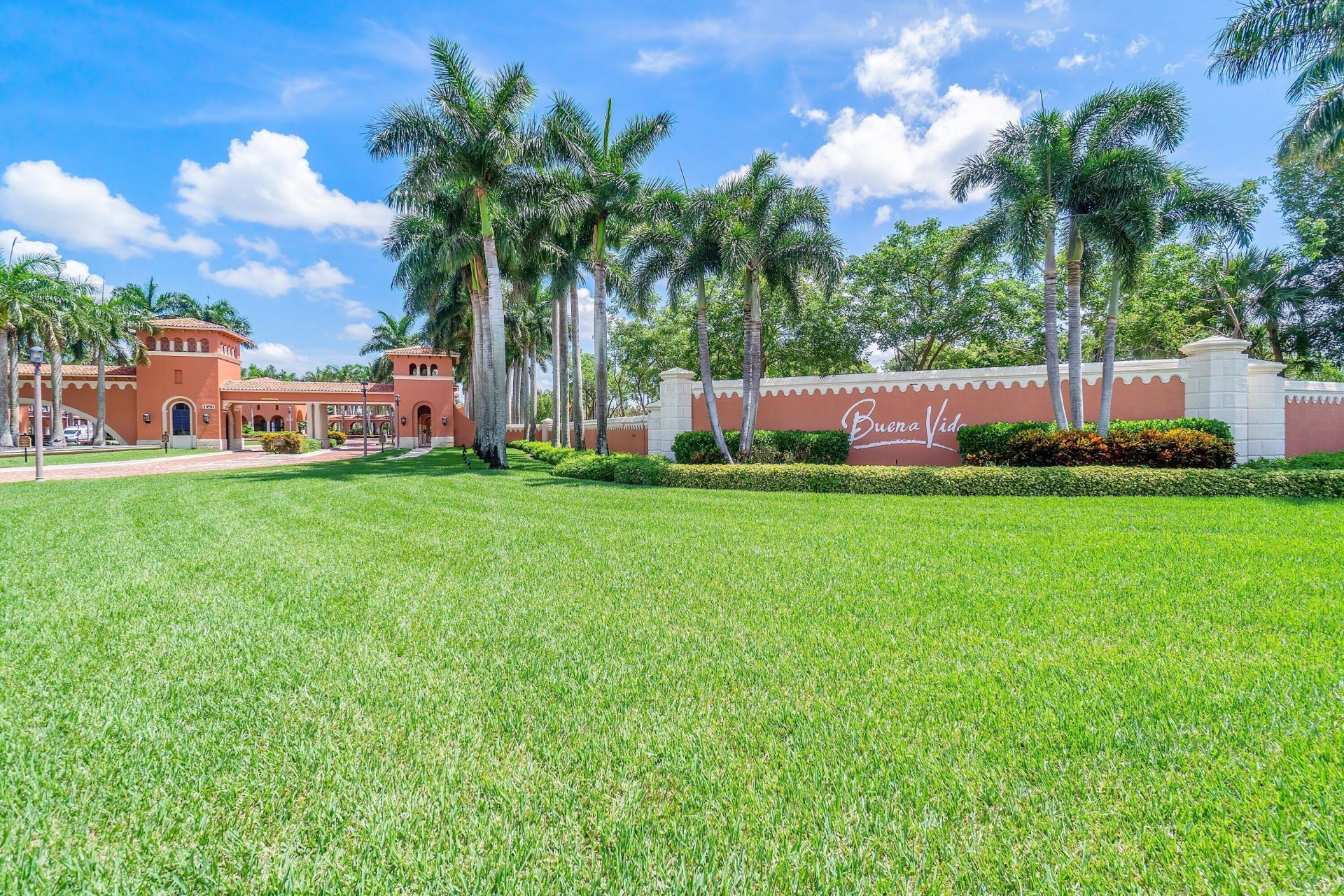 8769 Via Grande E, Wellington, FL 33411 Photo