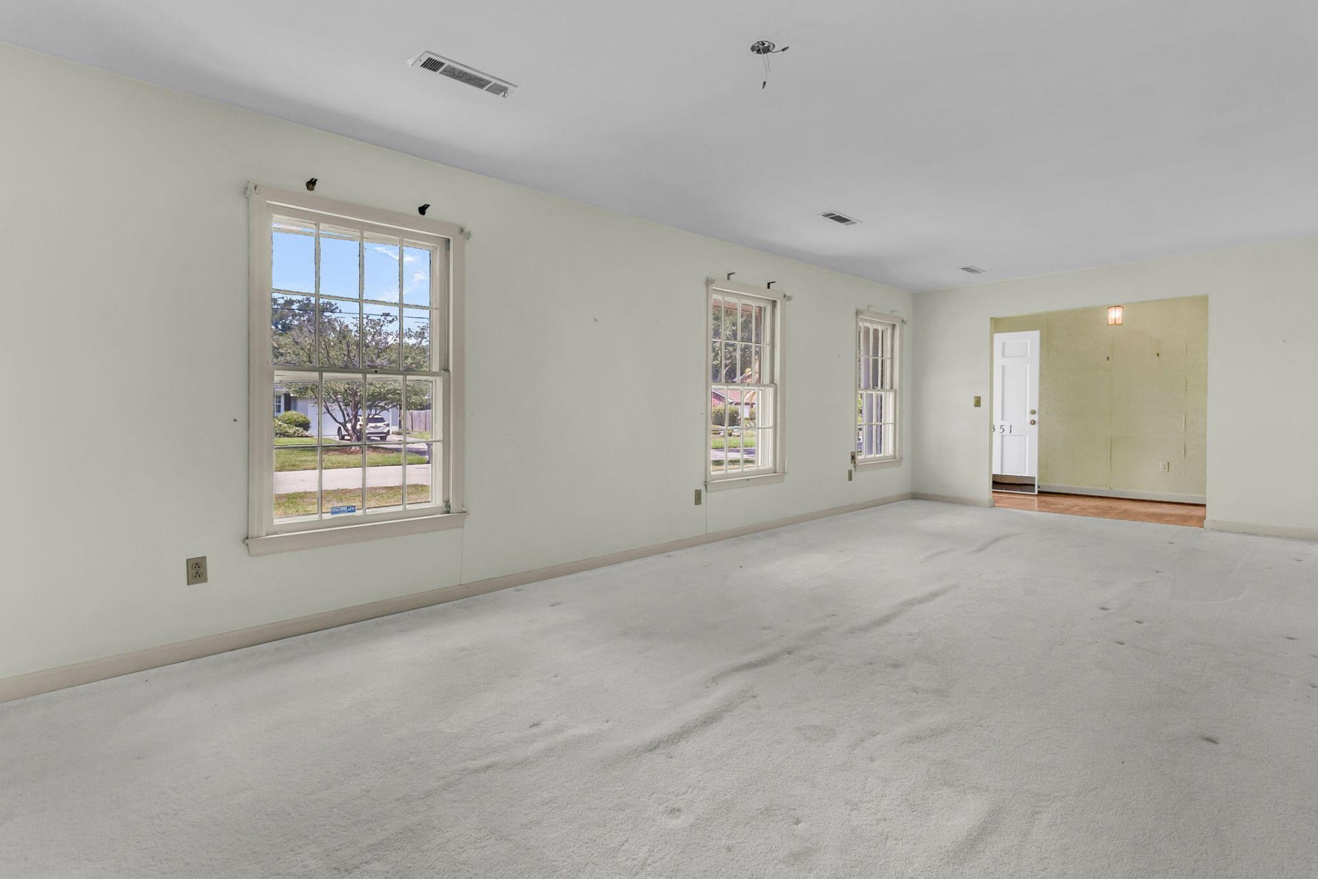 1351 Winchester Drive Photo 10