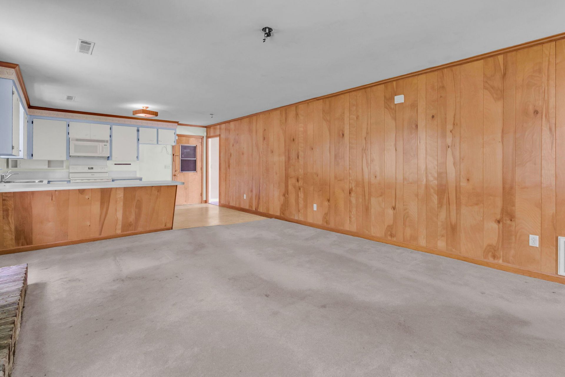 1351 Winchester Drive Photo 20