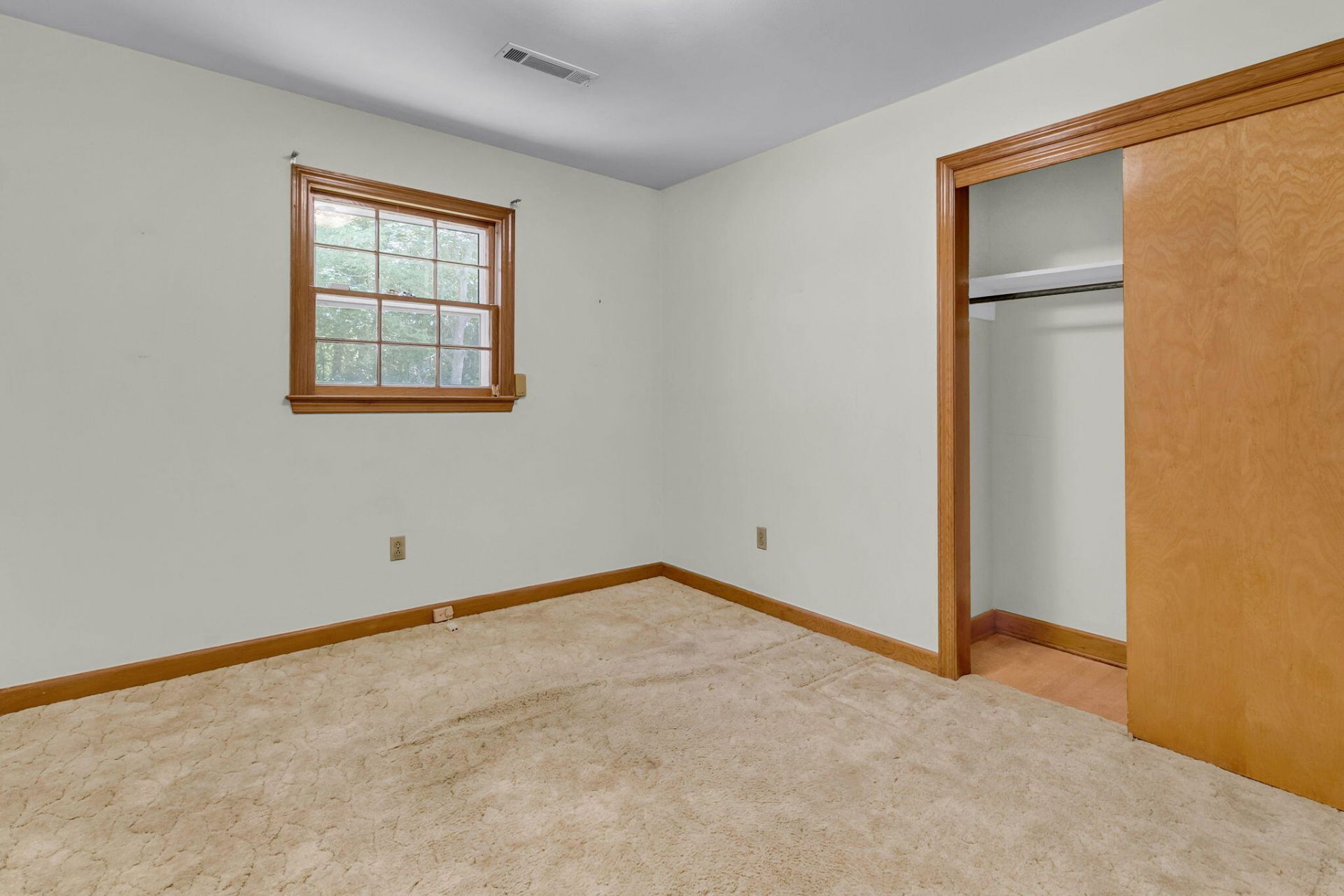 1351 Winchester Drive Photo 22