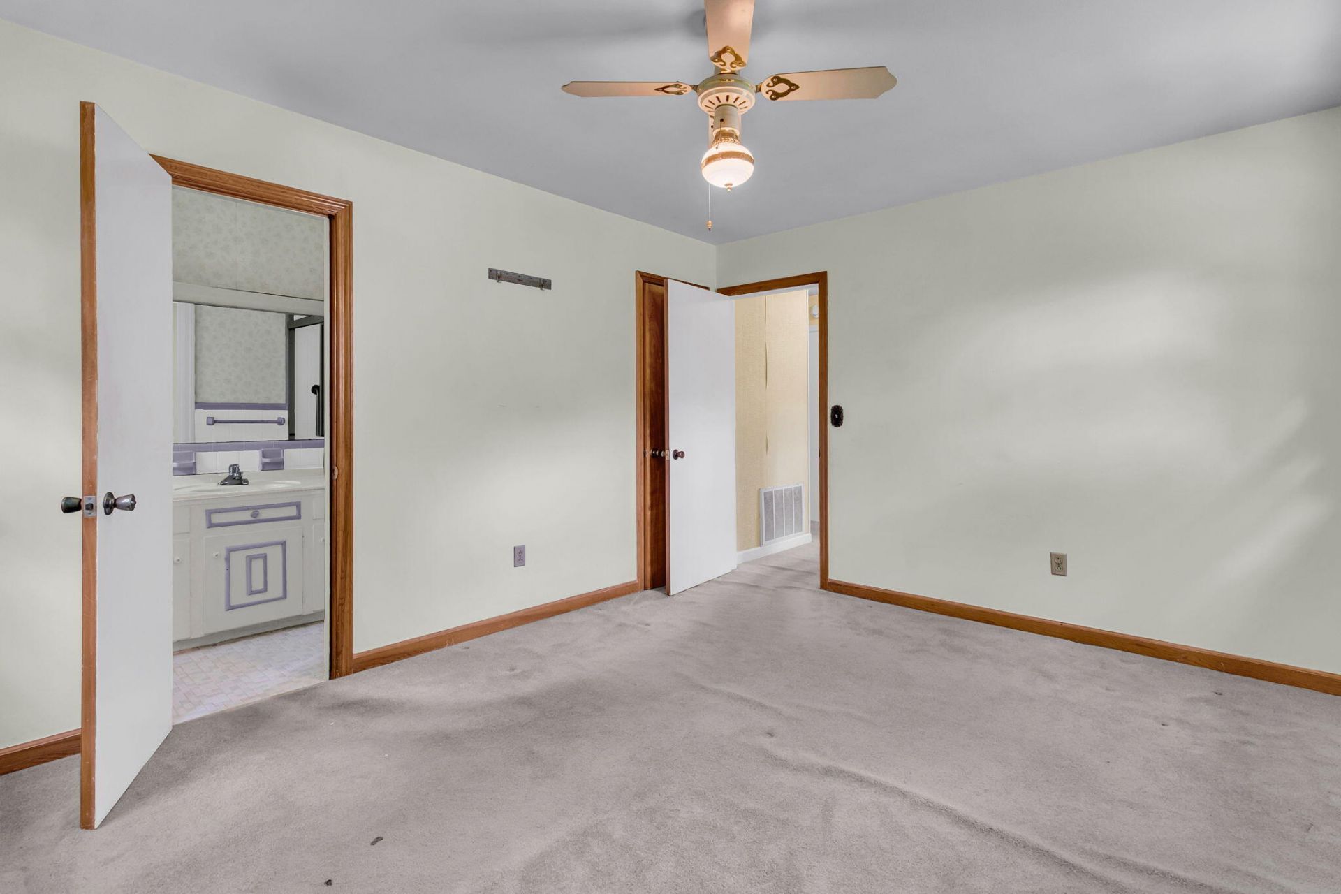 1351 Winchester Drive Photo 26