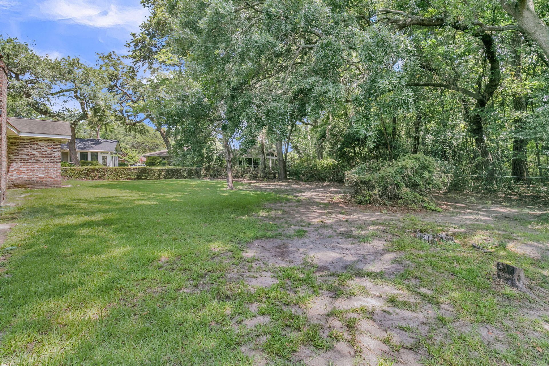 1351 Winchester Drive Photo 29