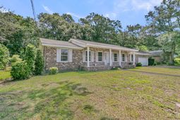 1351 Winchester Drive photo 4