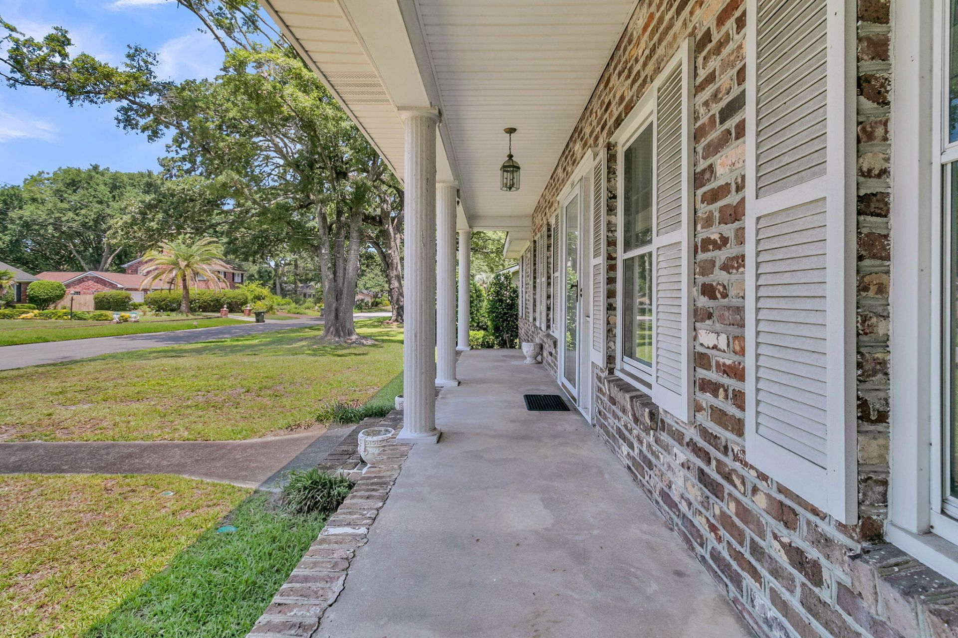 1351 Winchester Drive Photo 5
