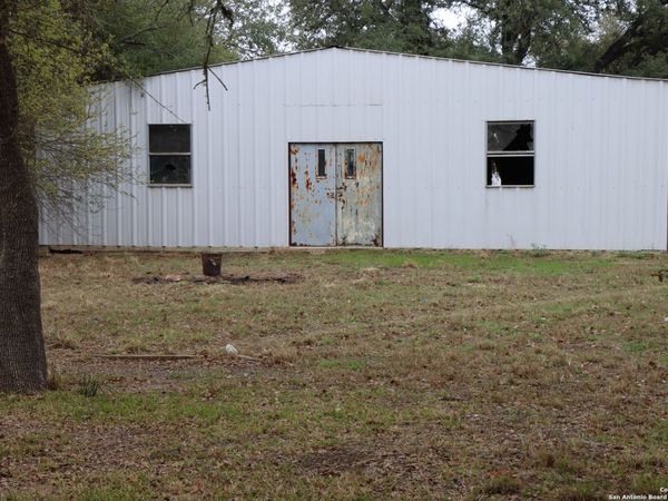 85 DAWNRIDGE DR, Poteet, TX 78065
