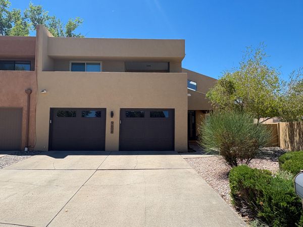 9608 Merion Circle NE, Albuquerque, NM 87111