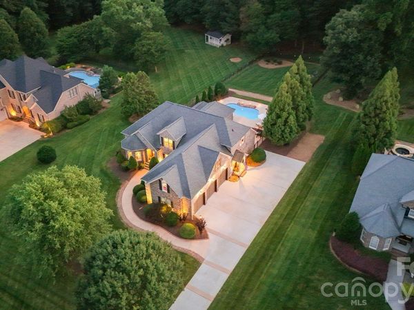 160 Riverchase Lane, Mooresville, NC 28115