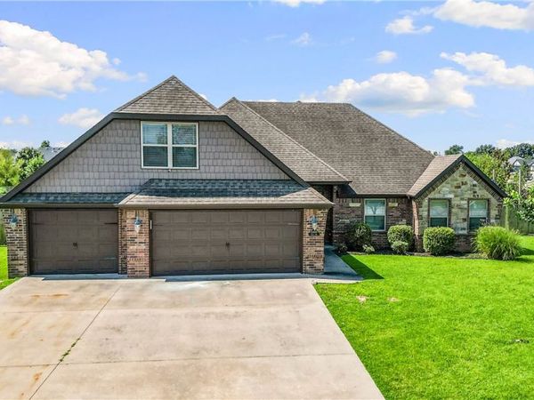 23089 Lawlis Road , Siloam Springs, AR 72761