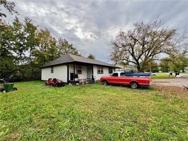 601 Buell Place, Green Forest, AR 72638