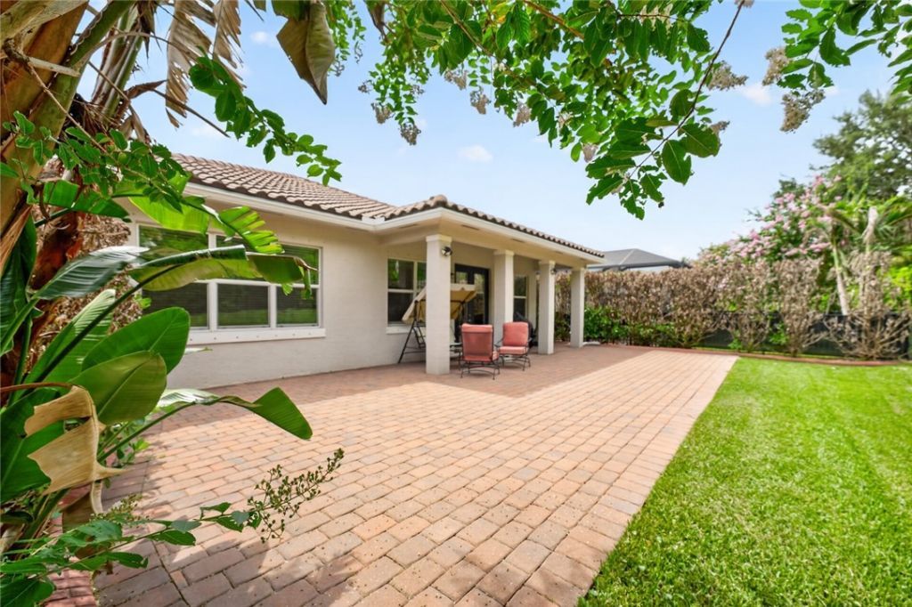 1805 Berkshire Circle Sw, Vero Beach, FL 32968 Photo
