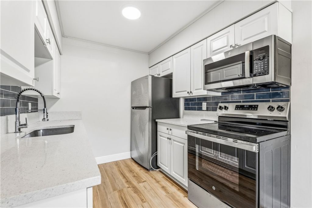 1150 Carlton Court, Hutchinson Island, FL 34949 Photo
