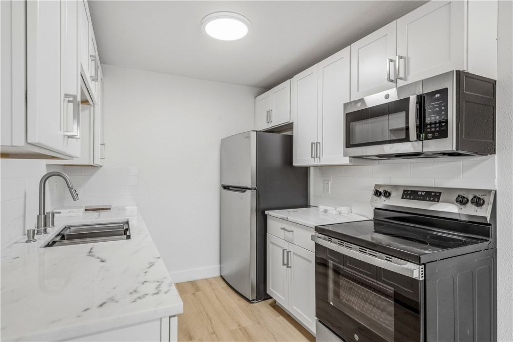 1150 Carlton Court, Hutchinson Island, FL 34949 Photo