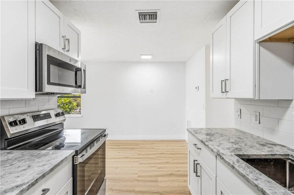 1150 Carlton Court, Hutchinson Island, FL 34949 Photo