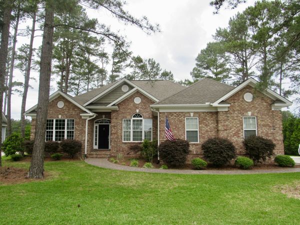 1271 Greenbriar Drive , Vass, NC 28394