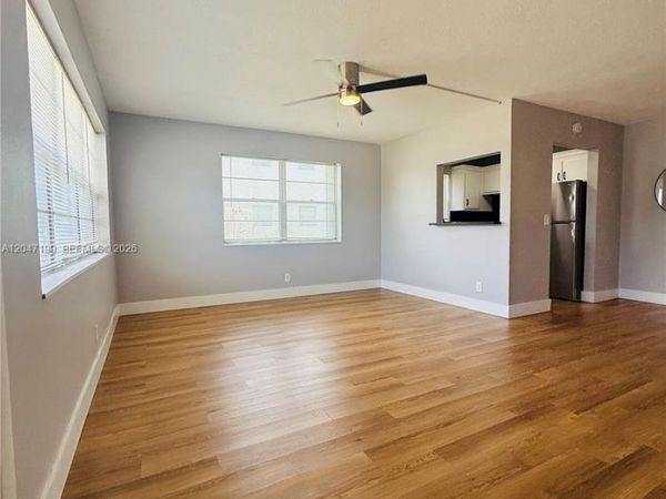 21 Windsor B , Unit b, West Palm Beach, FL 33417