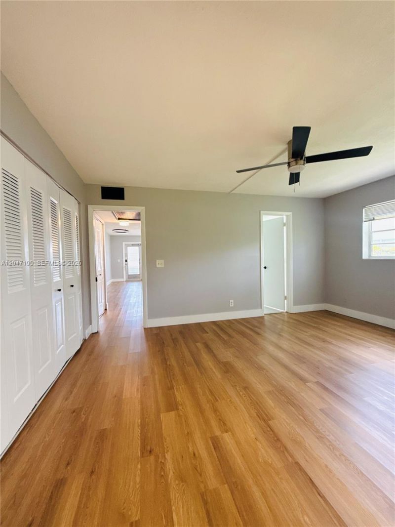 21 Windsor B , Unit b, West Palm Beach, FL 33417 Photo