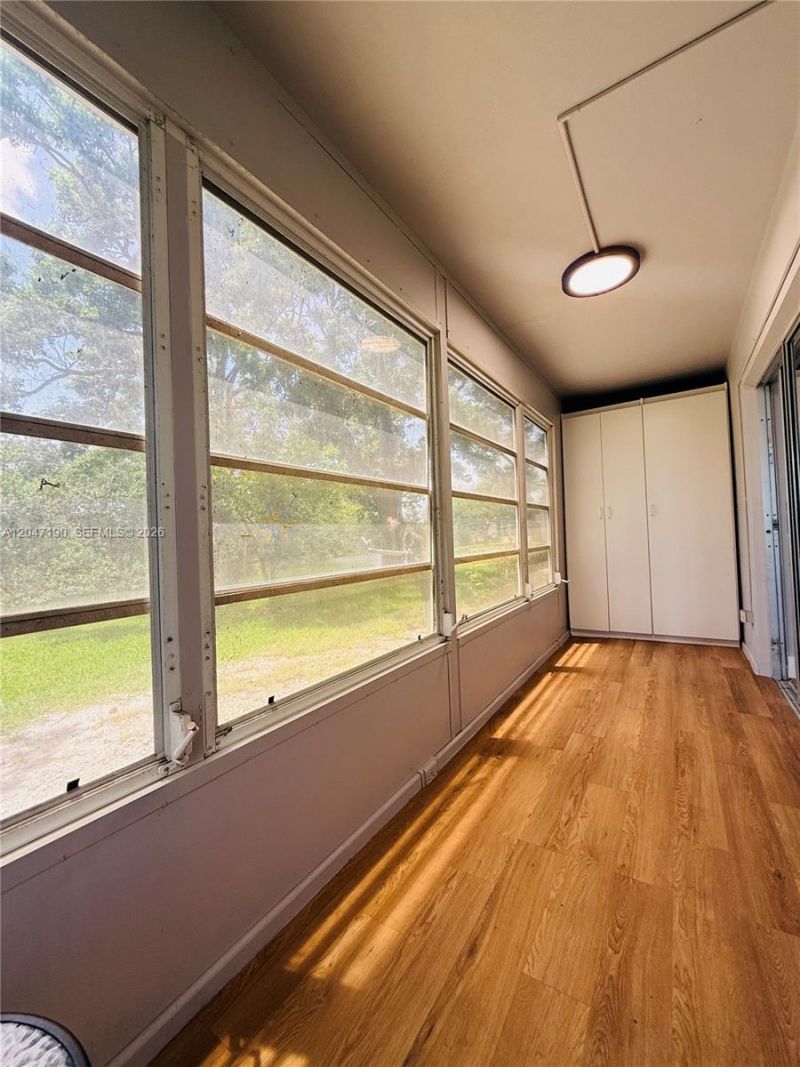 21 Windsor B , Unit b, West Palm Beach, FL 33417 Photo