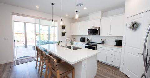 8758 Hg Madrigal Way, Elk Grove, CA 95624 Photo