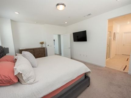 8758 Hg Madrigal Way, Elk Grove, CA 95624 Photo
