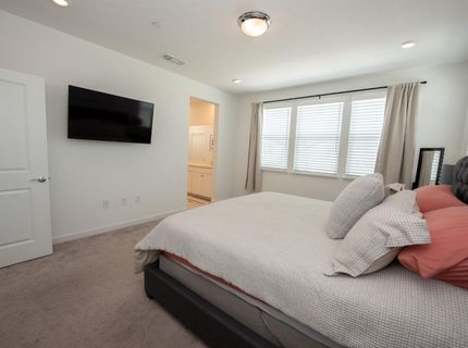 8758 Hg Madrigal Way, Elk Grove, CA 95624 Photo