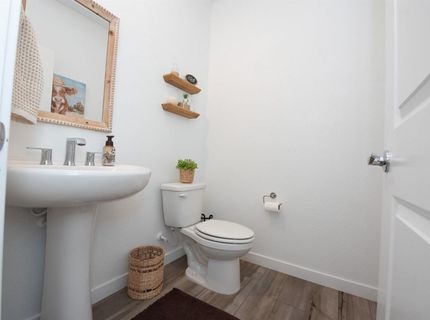 8758 Hg Madrigal Way, Elk Grove, CA 95624 Photo