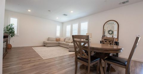 8758 Hg Madrigal Way, Elk Grove, CA 95624 Photo