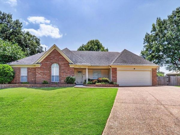 3929 CARRIE BROOK CV, Bartlett, TN 38135