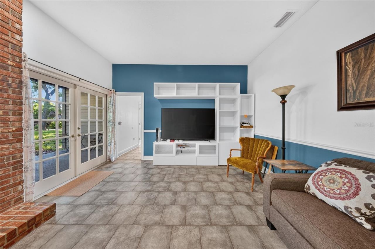 908 Oak Hollow Place , Brandon, FL 33510 Photo