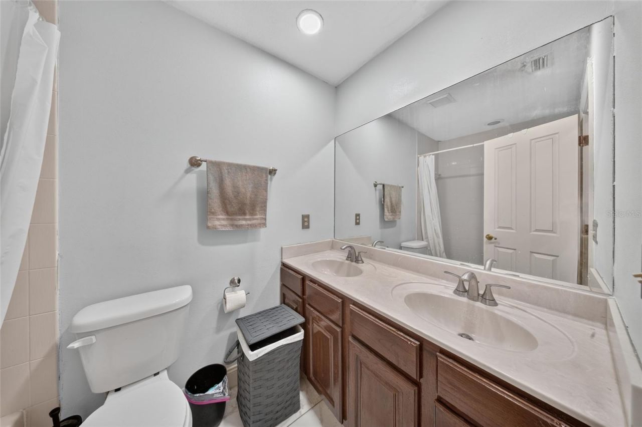 908 Oak Hollow Place , Brandon, FL 33510 Photo