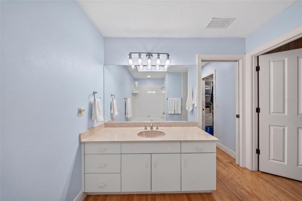 908 Oak Hollow Place , Brandon, FL 33510 Photo
