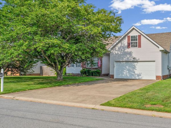 3439 Loon Drive , Clarksville, TN 37042