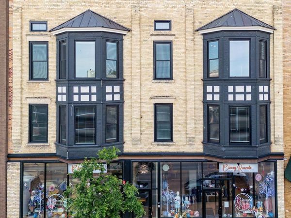 109-113 E Milwaukee Street, Janesville, WI 53545