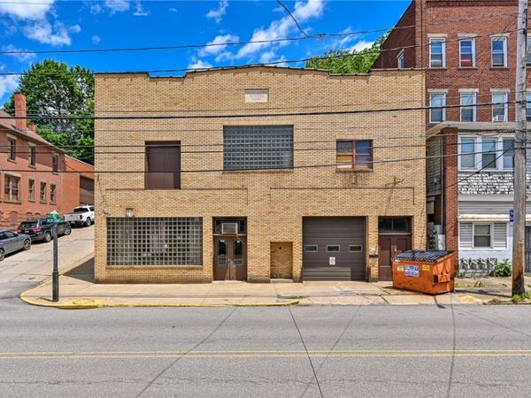 242 Merchant St, Ambridge, PA 15003