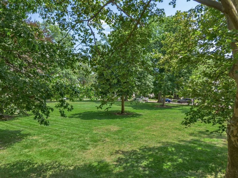 870 Euclaire Avenue, Columbus, OH 43209 Photo 52