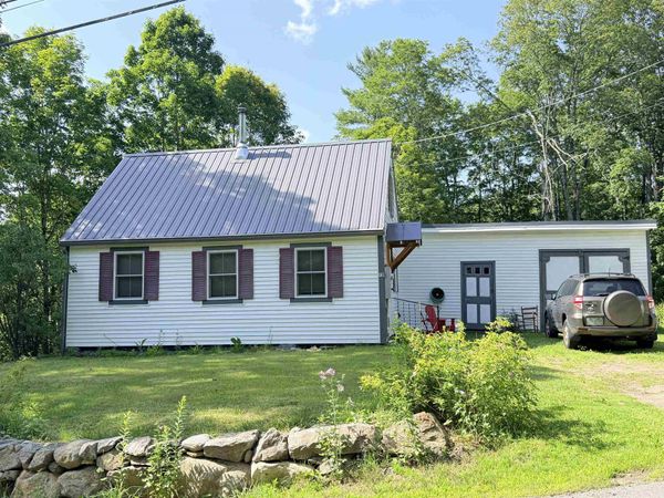 138 Village Road, Langdon, NH 03602